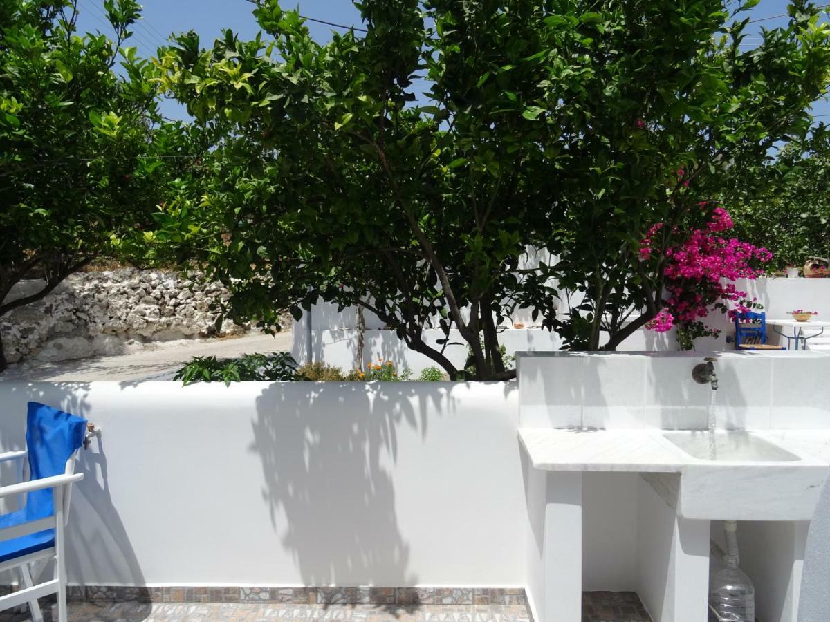 شقة Matilda Milos - Cycladic Living Triovasálos المظهر الخارجي الصورة